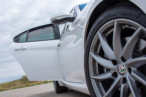 UV Car Shades Alfa Romeo Giulia 4dr 2015> Rear Door Set