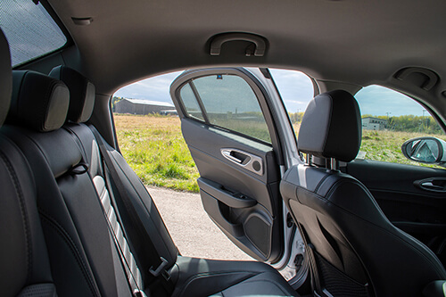 Car Shades Alfa Romeo Giulia (952) 4 door 15> Full Rear Set