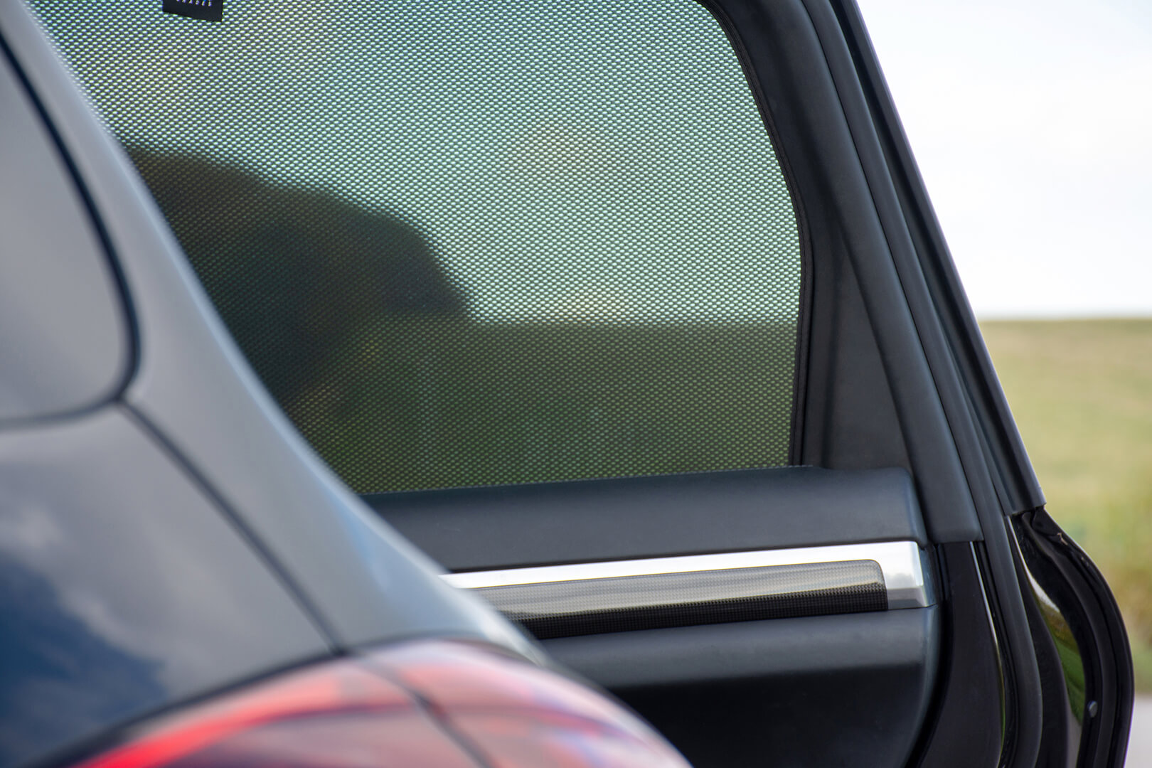 UV Car Shades - Porsche Cayenne 5dr 11-17 Full Rear Set