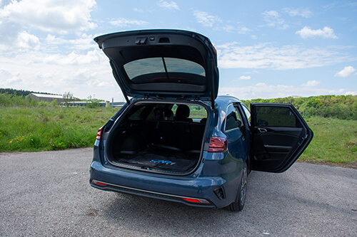 Kia Cee\'d Estate 2018> Full Rear Set