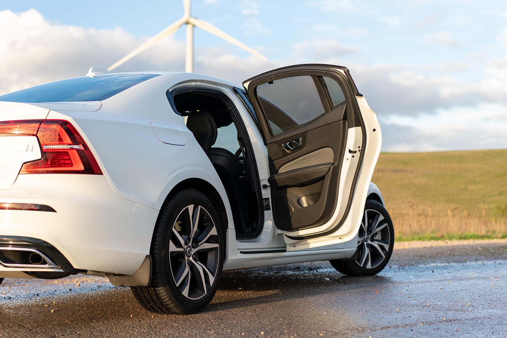 Car Shades - Volvo S60 4dr 2018> Full Rear Set